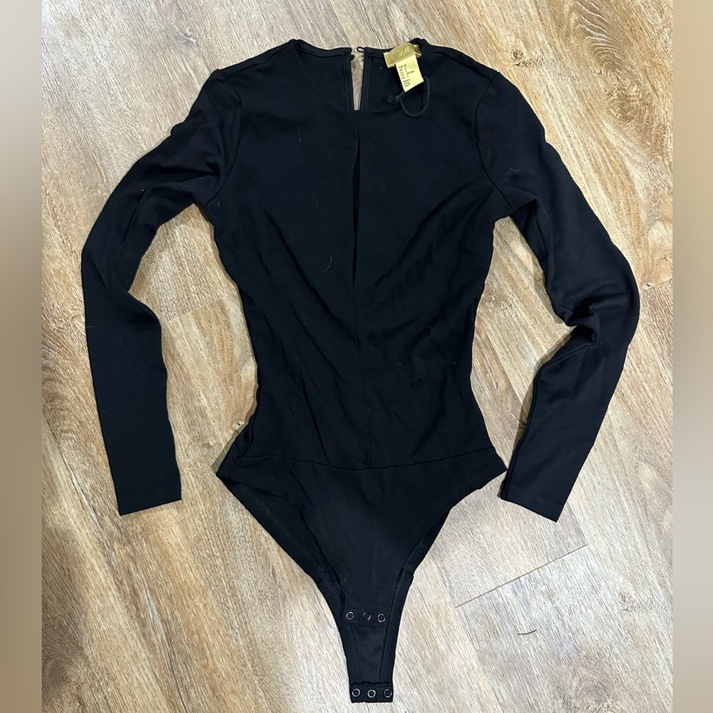 H&M size 2 small long sleeve bodysuit with front cutout